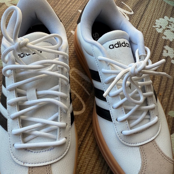 Shoes - Picture 1 of 6